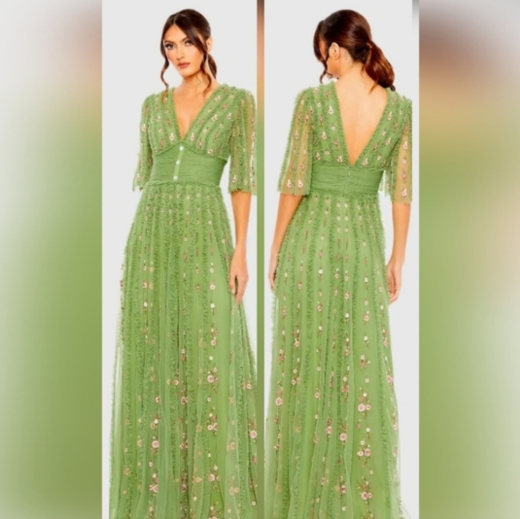 New Mac Duggal Size 18 Floralv-Neck Ruffle Detail Empirewaist Gown